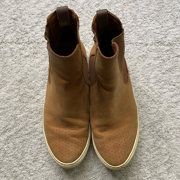 Designer Shoe Bundle - Picture 1 of 7